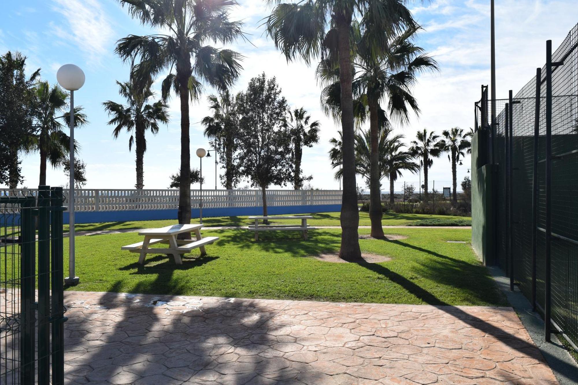Luxurious Spacious Three Bedroom Apartment On Beachfront Almerimar Εξωτερικό φωτογραφία