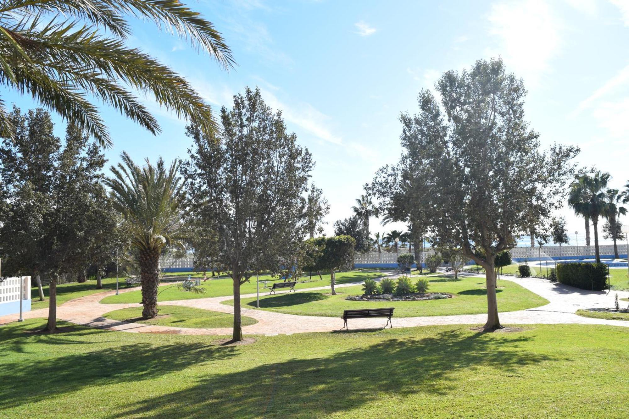 Luxurious Spacious Three Bedroom Apartment On Beachfront Almerimar Εξωτερικό φωτογραφία